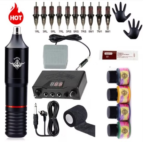 Permanent eyebrow makeup tattoo