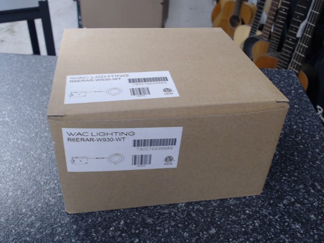 Lumi�re pivot 4'' directionel en boite