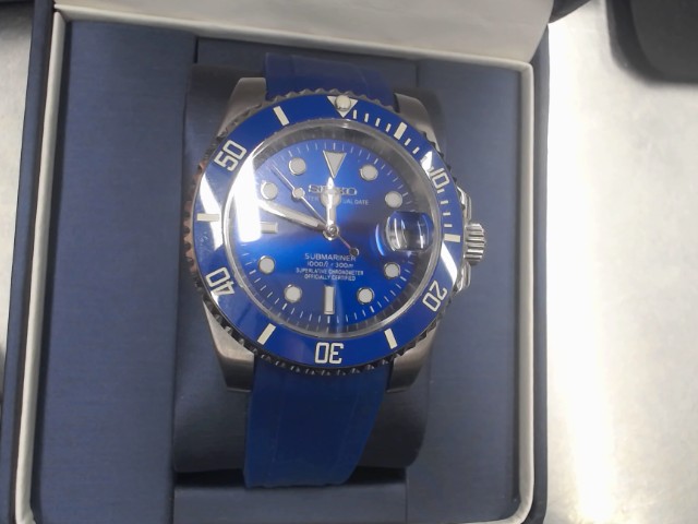 Montre seiko mod submariner bleu argent