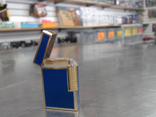 Briquet
