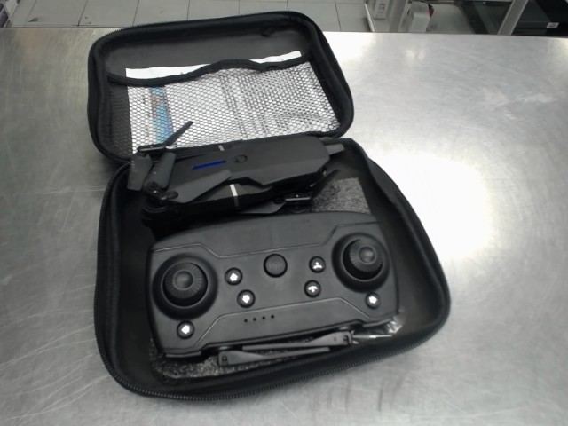 Drone dans pochette noir