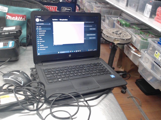 Hp notebook 8go avec souris batt defect
