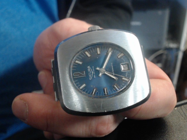 Montre automatique vintage argent�