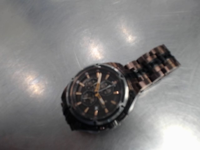 Montre brune pour homme