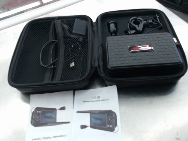 Camera de peche erchange av acc et case