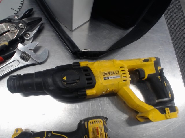 Dewalt rotery hammer no acc