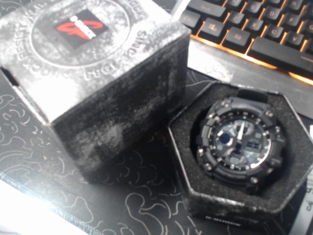 Casio g-shock pour homme