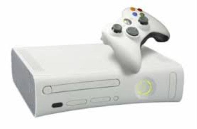Xbox 360 arcade blanche+2 man+acc