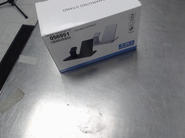 Charging stand en boite neuf