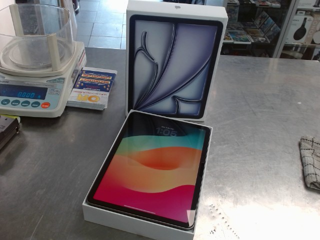 Ipad air m2 128gb avec la boite et char