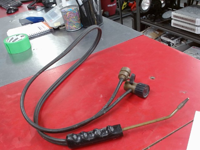 Universal extension hose