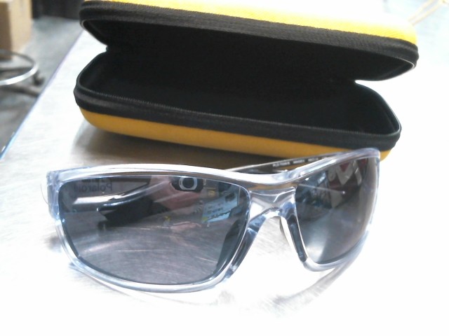 Lunette de soleil polaroid avec etui