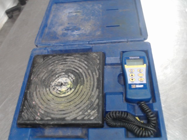 Balance pour frigoriste dans case