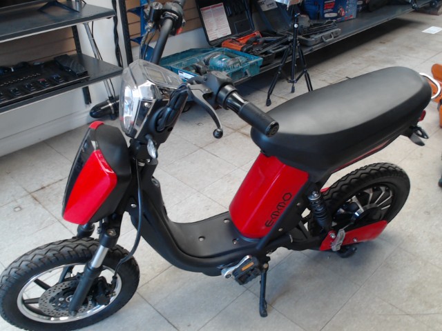 Scooter electrique emmo red (no batt)