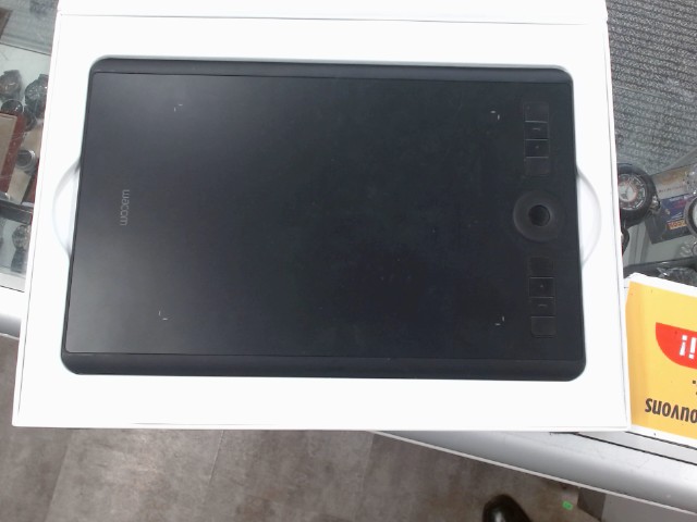 Drawing tablet in box + pen + holder x f