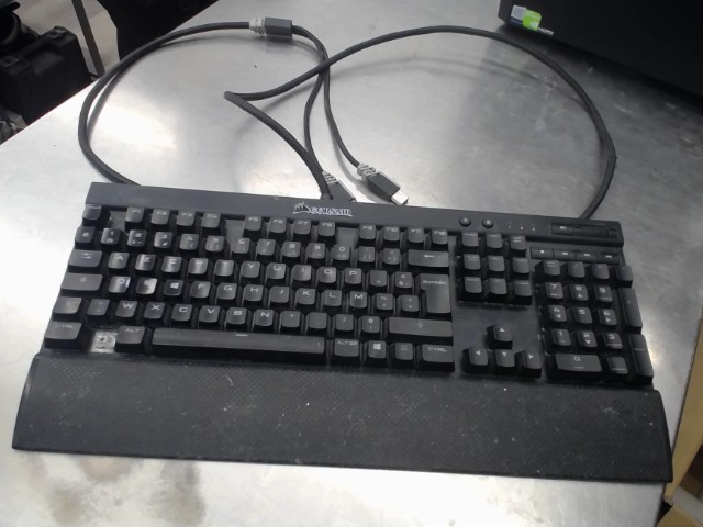 Clavier gaming rgb corsair