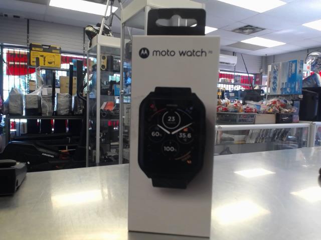 Motowatch 70 montre intelligent