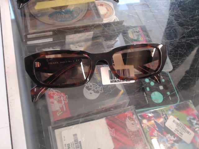 Prada leopard sleek style sunglasses