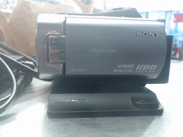 Handycam avec accessoir de chargeemnt