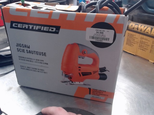 Scie certified avec boite