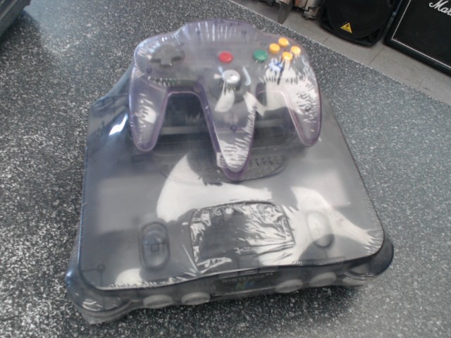 Nintendo 64 clear smoke avec fils et man