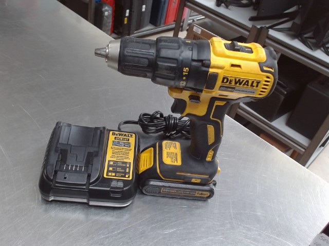 Drill dewalt av chargeur et bat
