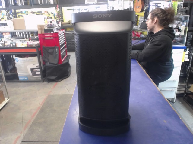 Gros haut-parleur bluetooth