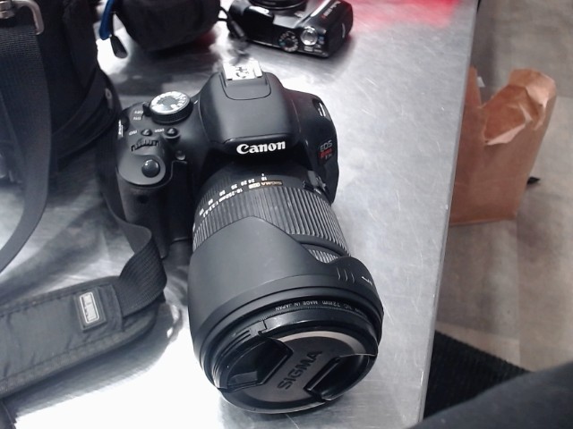 Camera body 18mpx + acc/sac transport