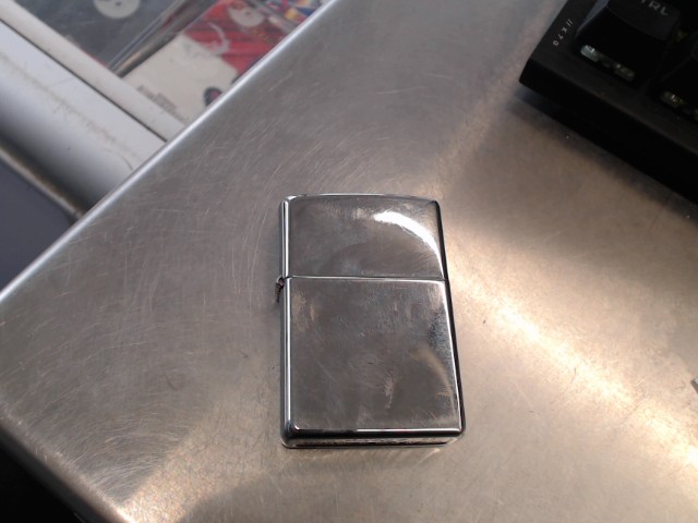 Zippo chrom�