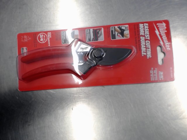 Milwaukee 3'4 pruner