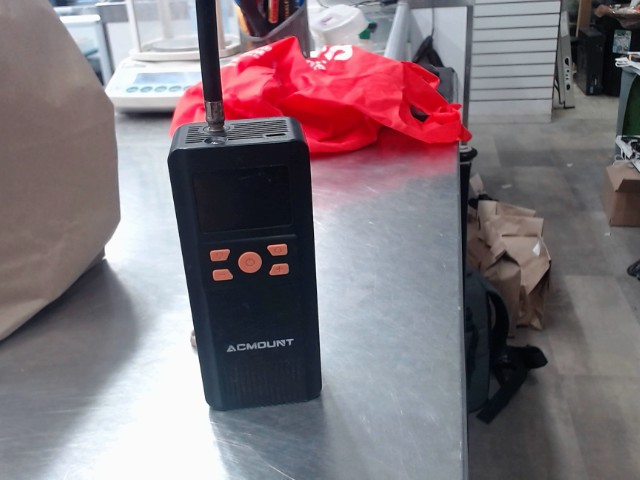 Batterie/compresseur portatif