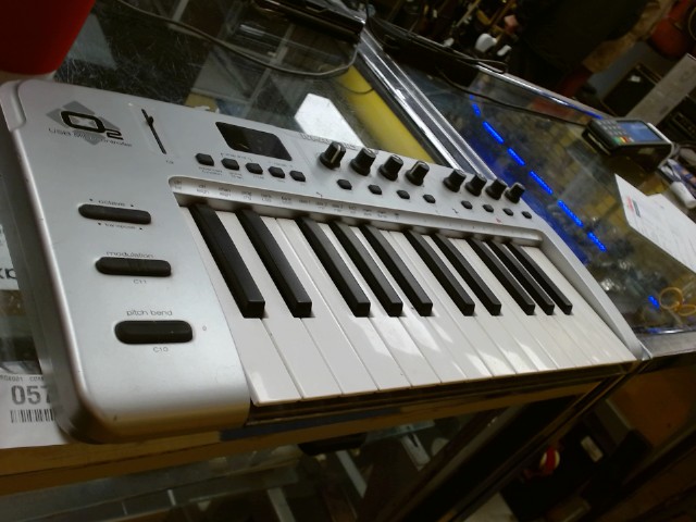 M-audio o2 usb midi cobtroller