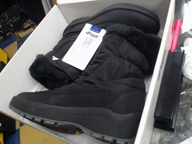 Botte femme hiver neuf en boite