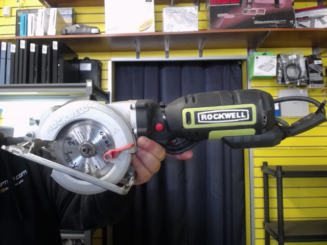 Petite scie circulaire 4