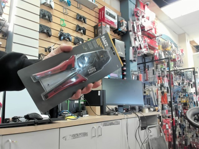 Ratcheting crimper