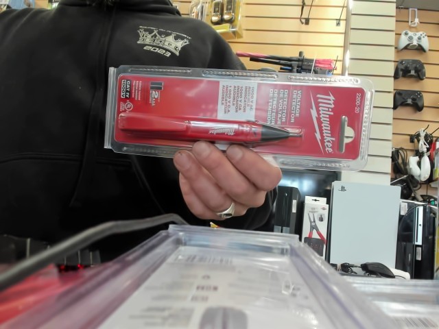 Non cond elec tester