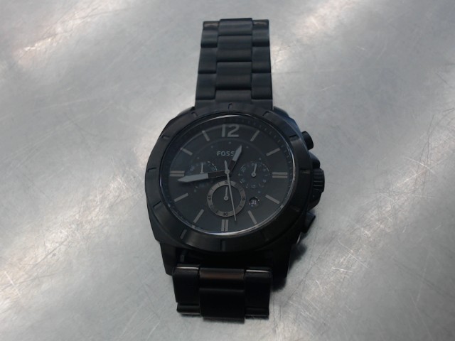 Montre a cadran noir bracelet stainless
