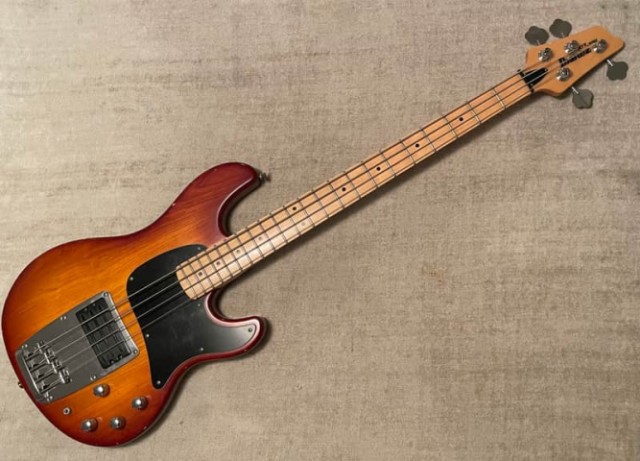 Guitare bass 3 tone sunburst