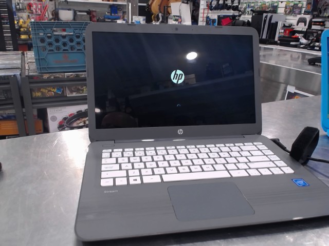 57hd/1.10ghz/4ram baterie defect