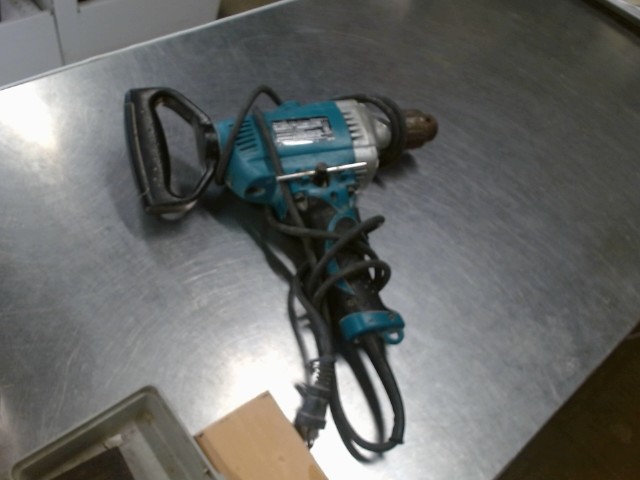 Mixeur a beton makita