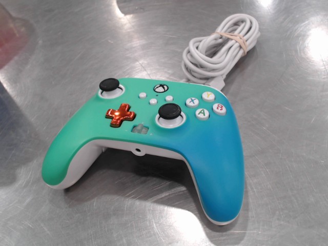 Manette de xbox serie s/x a fils
