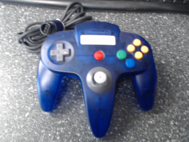 Manette n64 mauve transparente