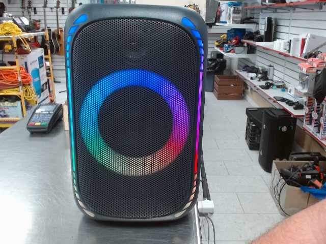 Haut parleur bluetooth onn.