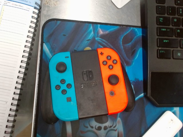 Manettes nintendo switch