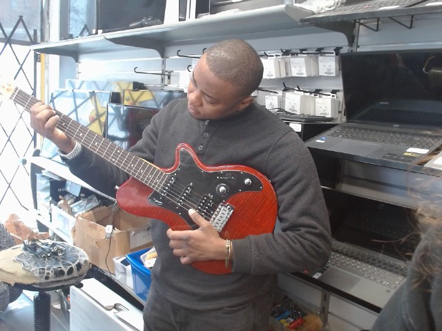 Guitare electrique avce case dure