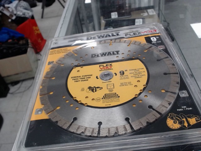 Lame pour scie a beton dewalt 9 pouces