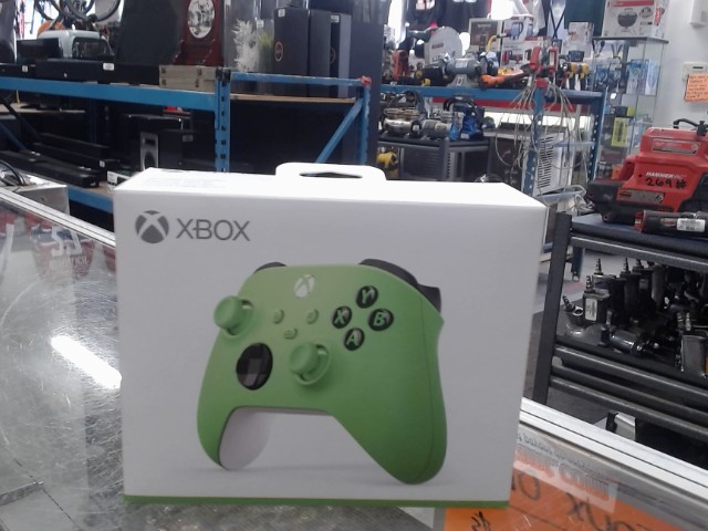 Manette de xbox one serie s verte(neuf)