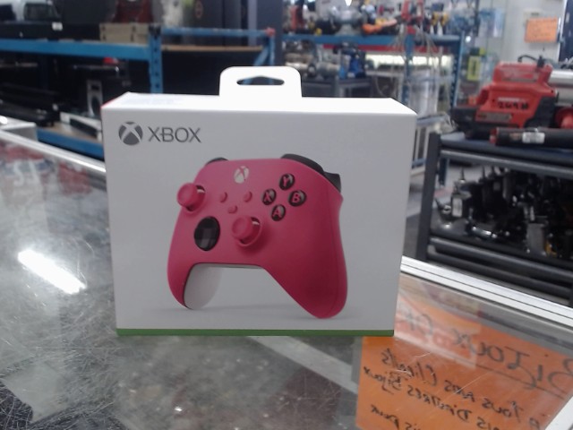 Manette de xbox one serie s rose(neuf)