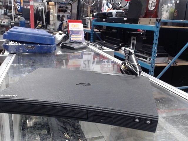 Lecteur dvd+manette+fil