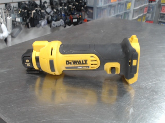 Cut-out tool 20v no batt/chrg